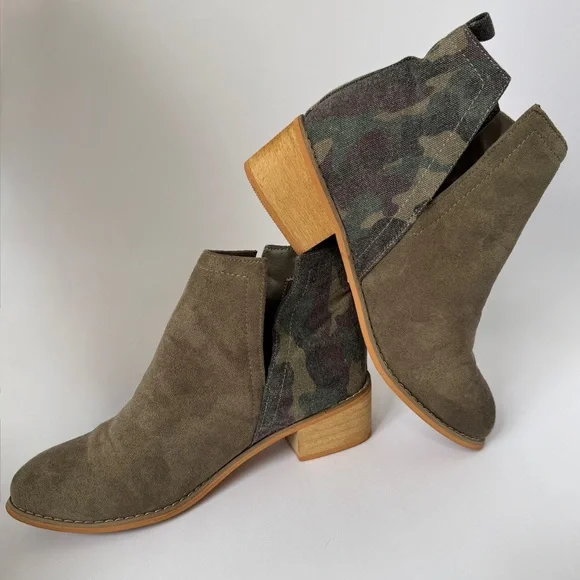 Stylish Olive Ankle Boots with Camouflage Detail - Picture 4 of 8